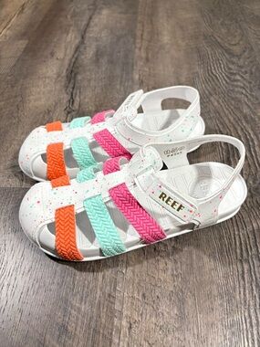 REEF Girls Sandals